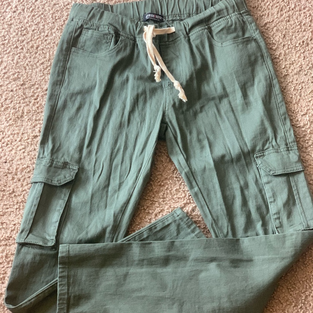 Fashion Nova cargo drawstring pants